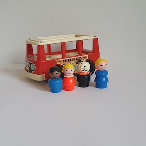 Vintage Fisher Price Play Family Mini-Van #141