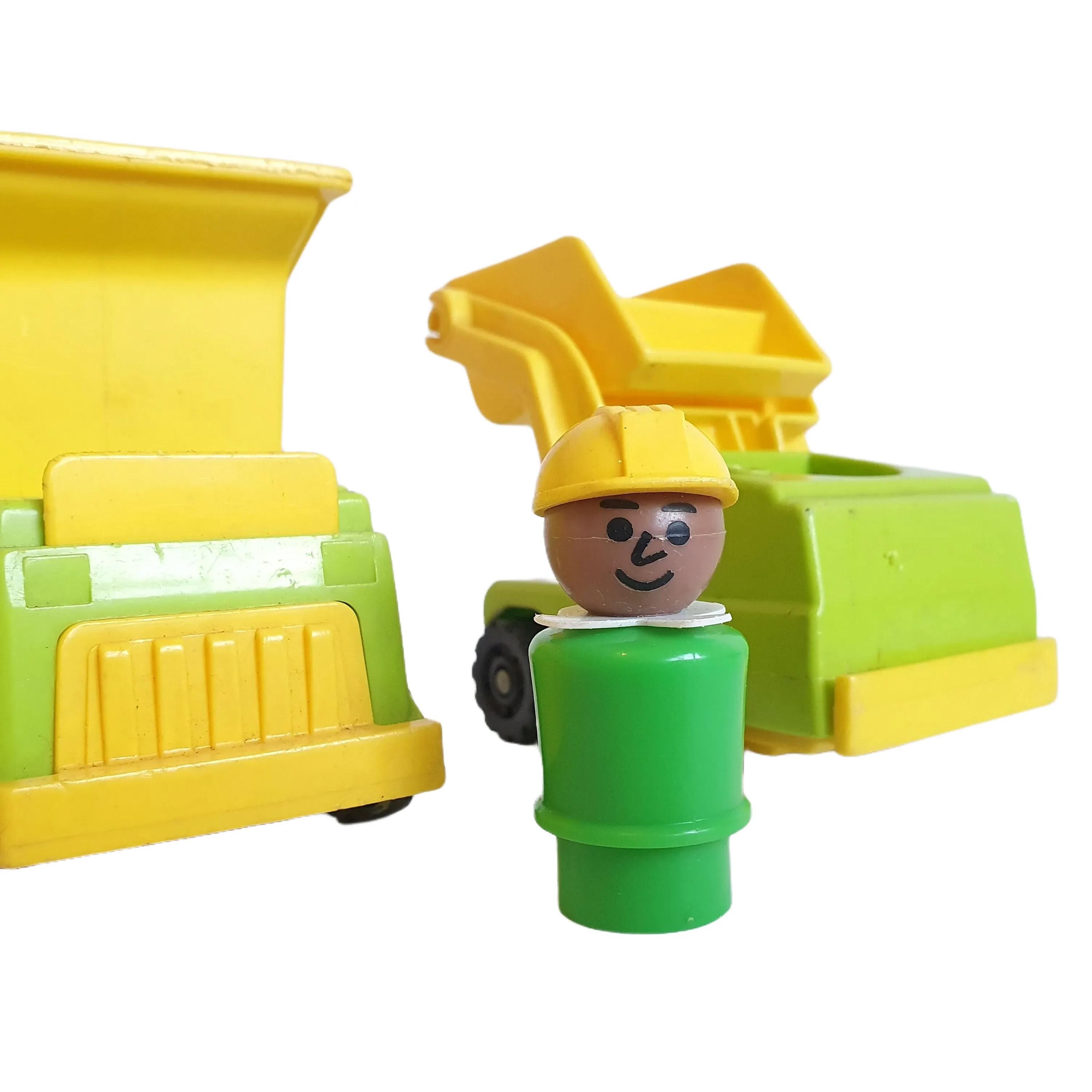 Fisher-Price Little People Travailler Ensemble Camion à Benne basculante | Jouet de construction, musique, sons et accessoires pour jeux de simulation, enfants à partir de 1 an Fisher-Price Little People Travailler Ensemble Camion à Benne basculante | Jouet de construction, musique, sons et accessoires pour jeux de simulation, enfants à partir de 1 an