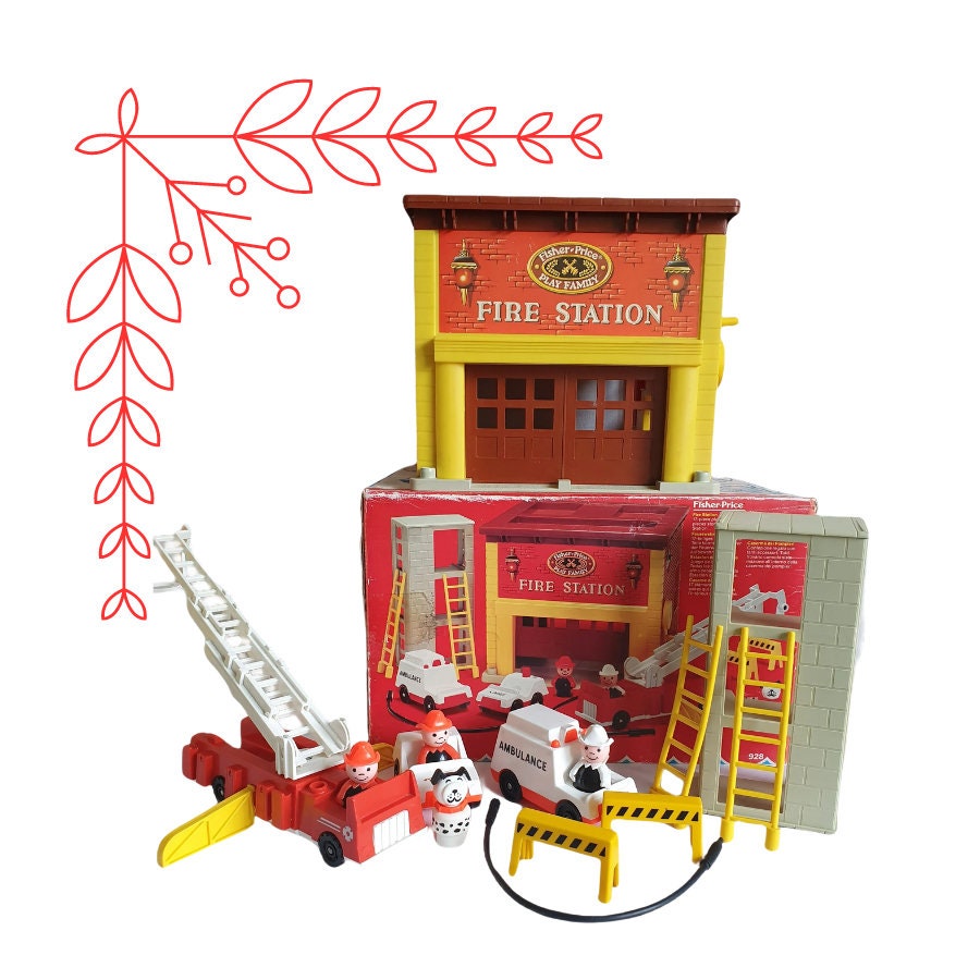 Vintage Fisher Price Boxed Play Family Fire Station (#928)