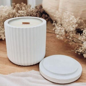 Handmade Concrete Candle, Soy Wax, Wooden Wick, Minimalist Decor, Eco Gift for Her, White Jar Candle, Sustainable Home Accent