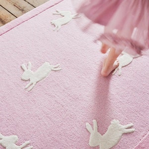 Cute Rabbit&#39;s Rugs, kids rugs, handmade tufted rugs, Nursery Rug, Cute Stars Rug, Non-slip Play Mat, City Play , Kinderkarte