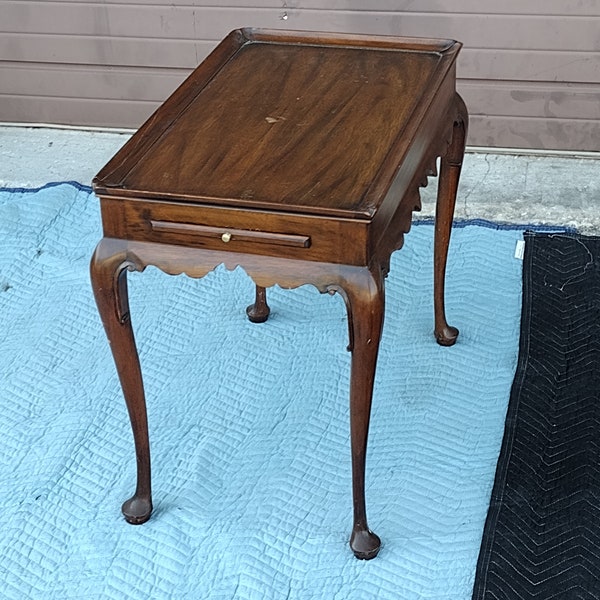 Vintage Henkel Harris Queen Anne Tea Table Mahogany