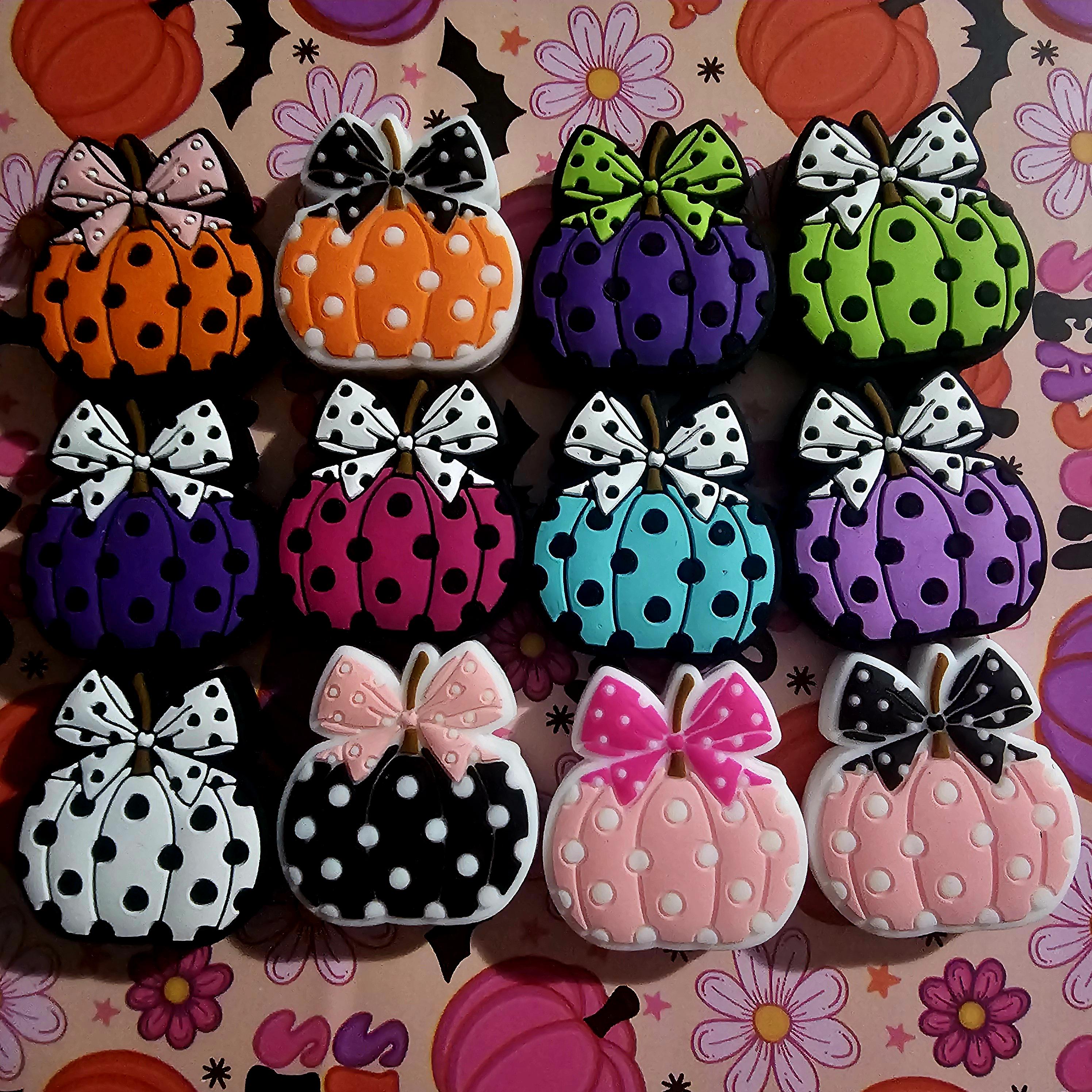 2 pcs - Polka Dot Pumpkin Focal Bead - DIY - Craft Supplies