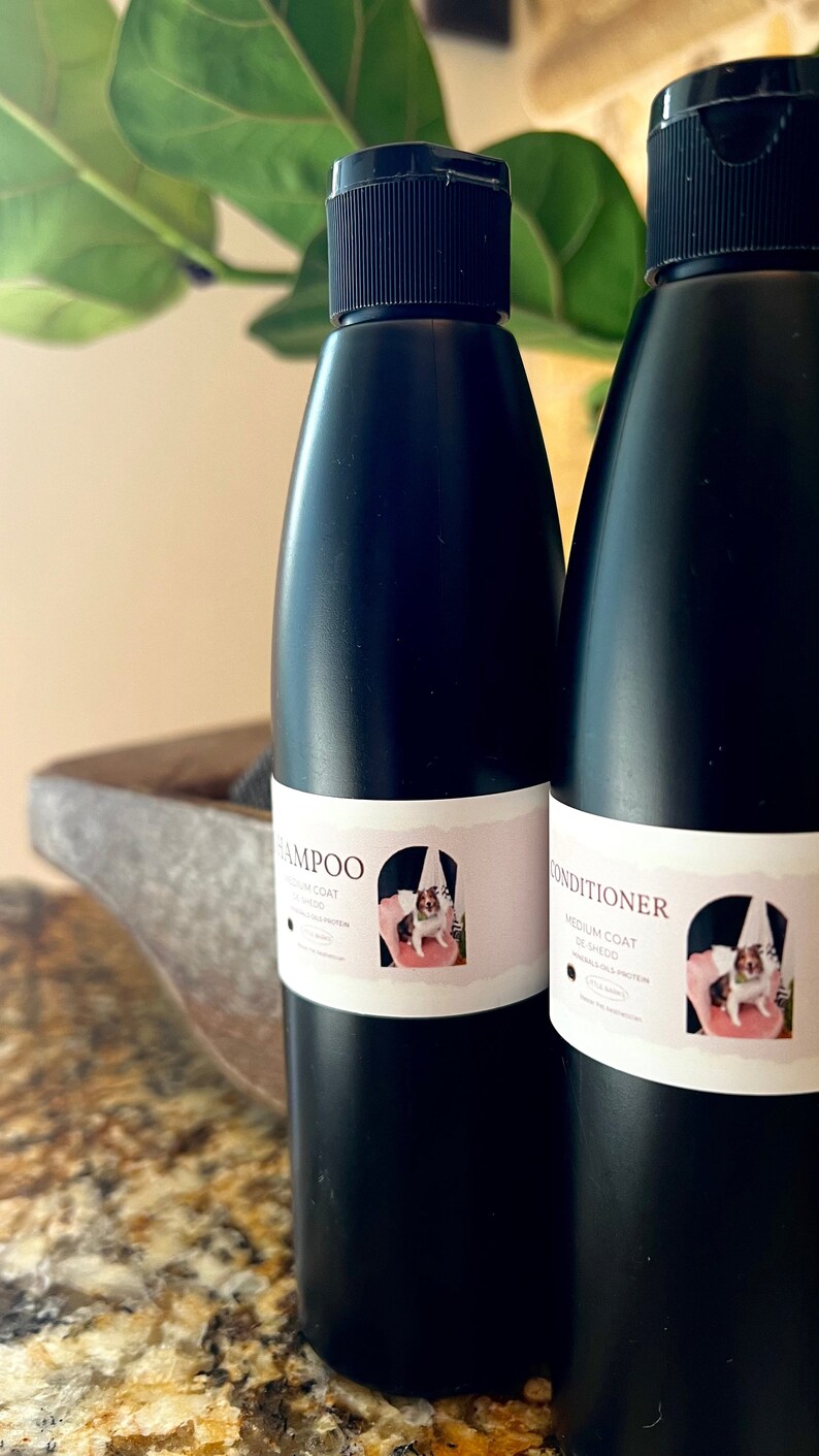 Premium Dog Shampoo and Conditioner Set for Shortcoated Breeds Ideal