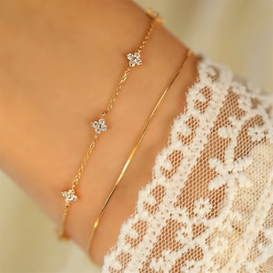 18k Gold Dainty Floral Bracelet - Flower Charm Bracelet, S925 Silver Bracelet, Dainty Bracelet, Gift for Her, Wedding Gift Mother’s Day Gift