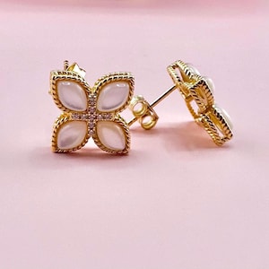 18K Gold Plated Over 925 Sterling Silver Clover Stud Earrings
