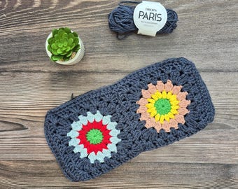 Bolsita de ganchillo con estampado floral / Neceser cuadrado estilo abuela / Estuche de cosméticos de algodón hecho a mano / Bolsita con cremallera de estilo bohemio y colorida