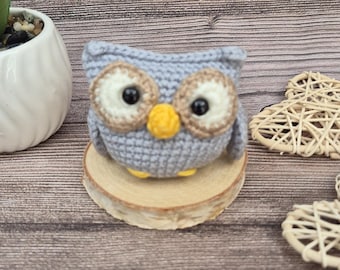 Búho amigurumi de ganchillo / Peluche de búho hecho a mano / Decoración de animales del bosque / Búho de ganchillo con hilo DK / Lindo regalo de búho / Decoración para la habitación del bebé