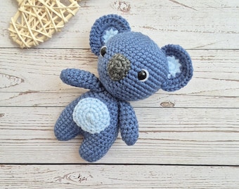 Peluche de koala hecho a mano a crochet / Koala amigurumi / Lindo animal de crochet / Decoración para guardería / Regalo para amantes de los koalas / Peluche kawaii