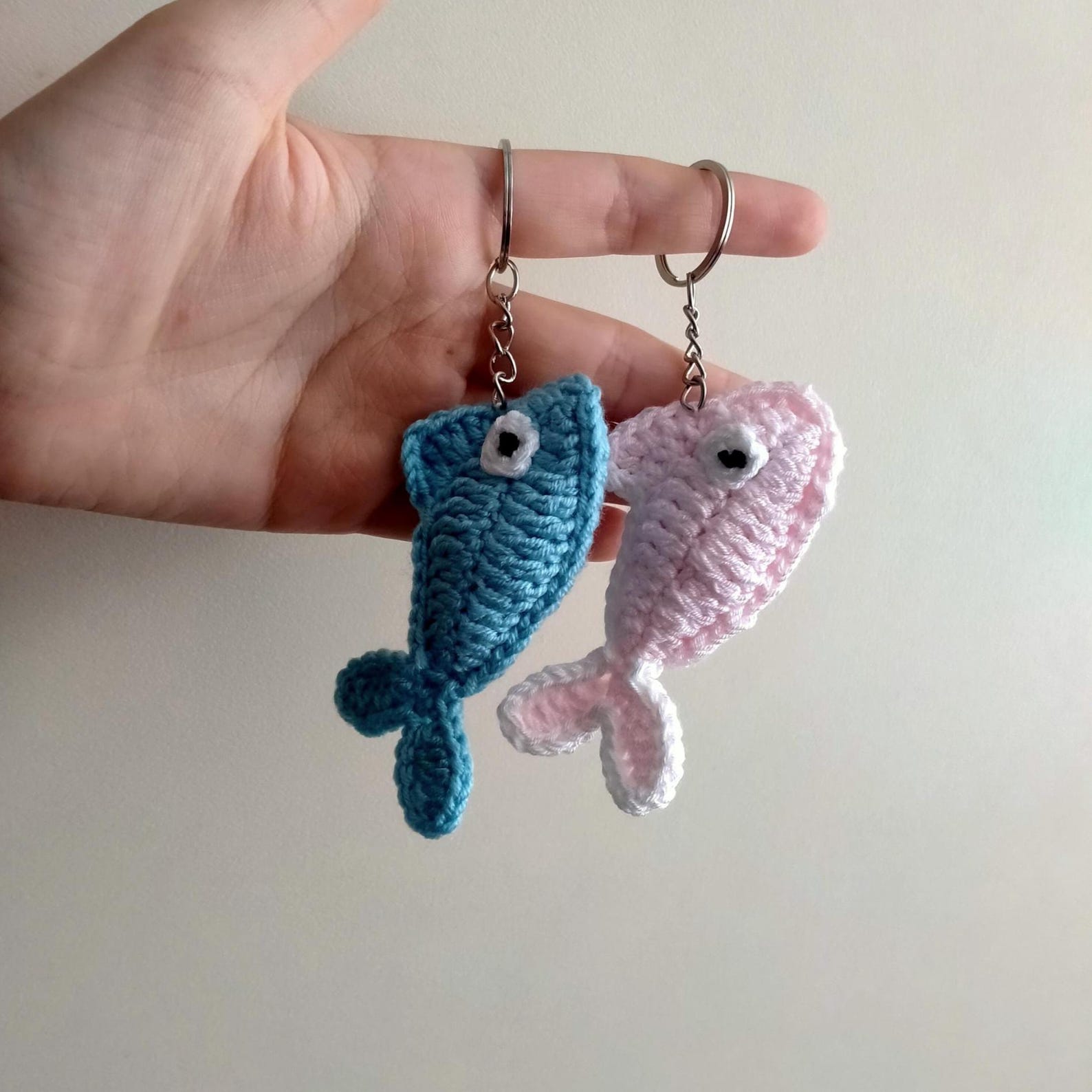 Fish Keychain Pattern Crochet Fish Keychain Pattern - Easy Amigurumi Tutorial for Handmade ...