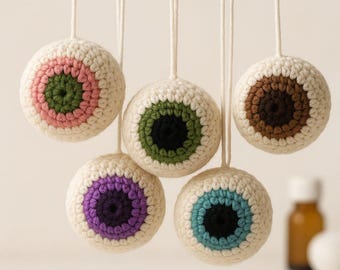 Halloween Crochet Eyeball Pattern: Spooky Amigurumi Decoration (PDF Pattern