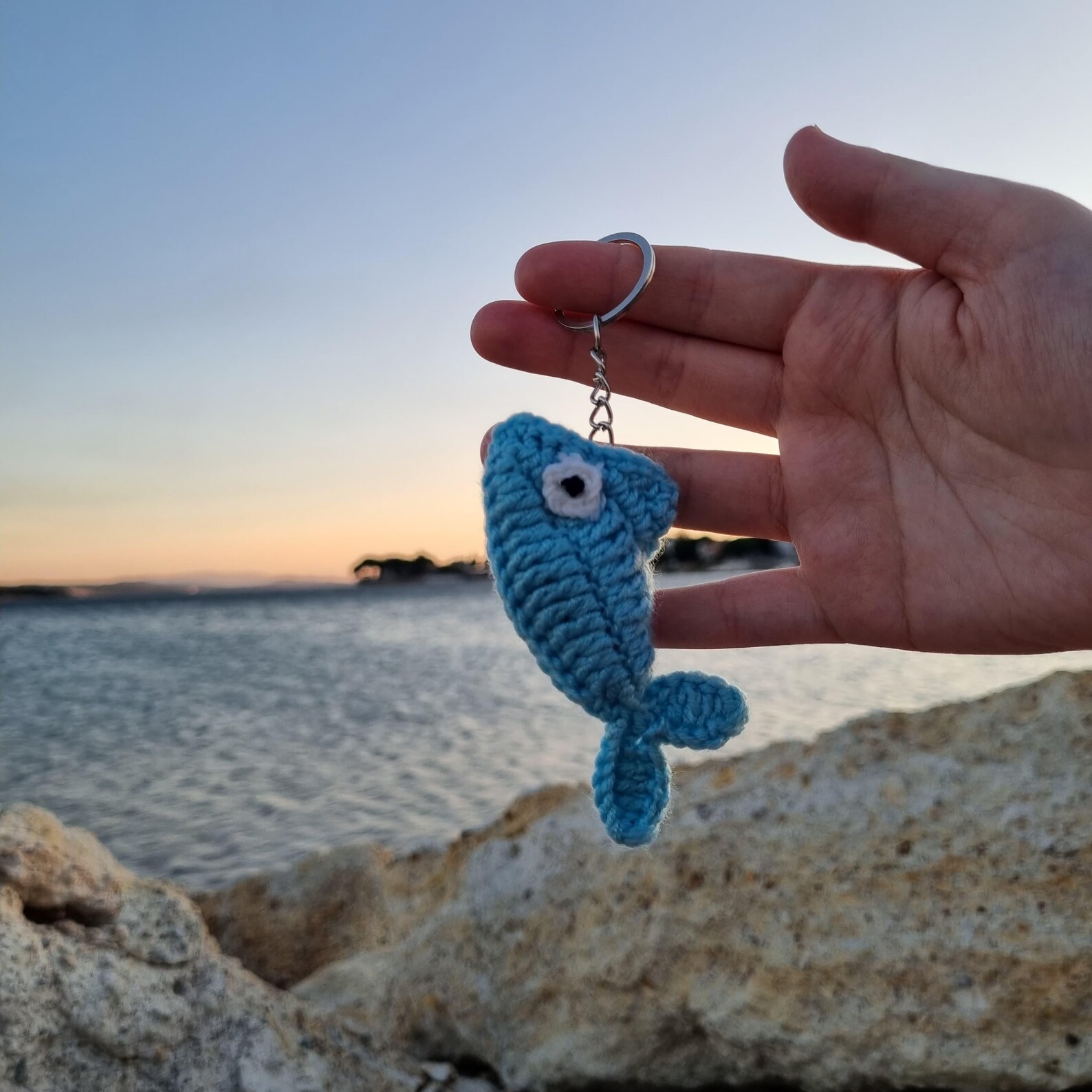Fish Keychain Pattern Crochet Fish Keychain Pattern - Easy Amigurumi Tutorial for Handmade ...