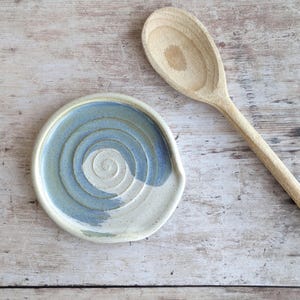 AEGEAN wave spoon rest, Handmade ceramic spoon rest, Clay spoon rest, Cooking spoon holder, Spatula rest, Unique spoon rest, Kitchen gift