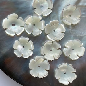 5 pcs Carved Natural Mother Of Pearl Hibiscus Beads, MOP Plumeria Beads, Hawaii Flower Charm Earrings Tropical Island Style, E215