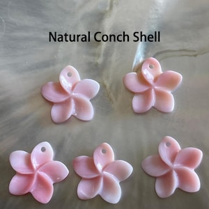 2 szt. ręcznie rzeźbionych naturalnych różowych muszli muszli muszlowej Plumeria Beads, E614