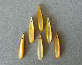 2 Pieces Natural Mother of Pearl Teardrop Beads, MOP Drop Earrings Supply,E747