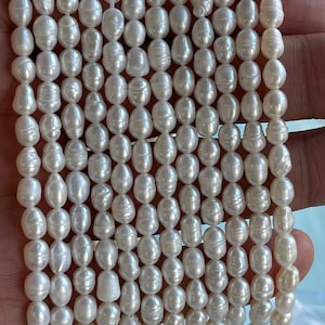 AA 4.5-5mm  White Rice Freshwater Pearls,  Oval Freshwater Pearl Strand 15inch/38m,   E268