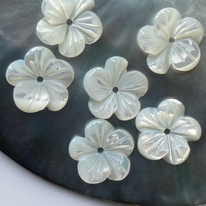 5 pcs Carved Natural Mother Of Pearl Hibiscus Beads, MOP Plumeria Beads, Hawaii Flower Charm Earrings Tropical Island Style, E212