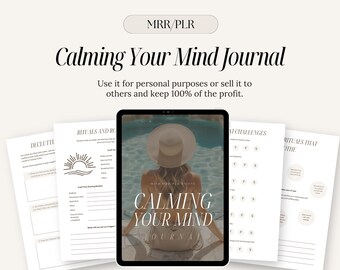 Puede incluir: Una portada de diario digital con una escena de playa relajante y el texto "Calming Your Mind Journal" en blanco. El diario está diseñado para ayudar a los usuarios a encontrar la paz y la relajación.