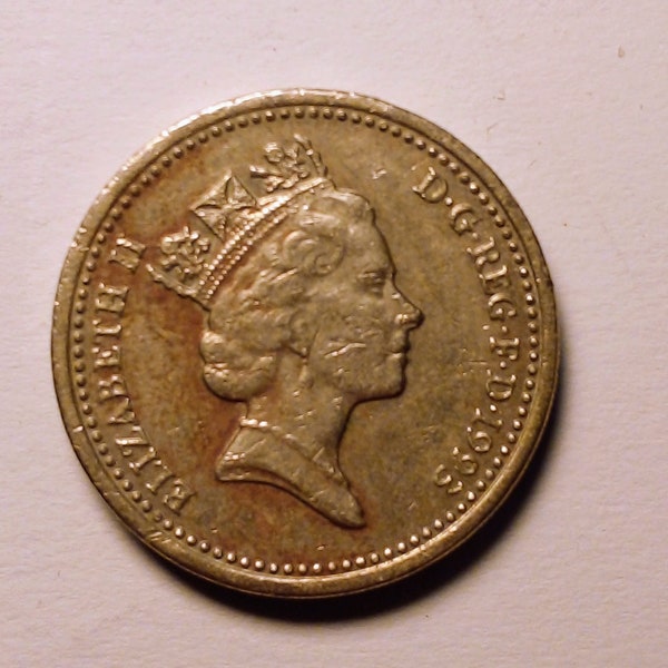 One Pound 1993 Coin Error