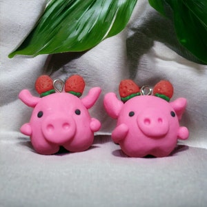 Erdbeerschwein Ohrringe - niedlicher Ohrring - rosa Schwein - Mini Schwein - Miniatur Schwein - Schweinchen Charm - Anhänger - Tierliebhaber Geschenk - Quirky Pigs