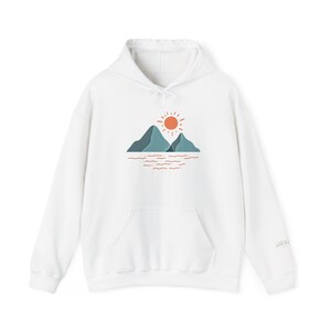 Felpa con cappuccio Mountain Sunrise - Felpa unisex ispirata alla natura Wild & Wander immagine 3