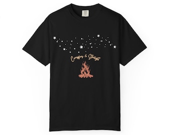Camiseta "Fogata y Luz de Estrellas": Camiseta para amantes de la naturaleza, camiseta gráfica de camping, regalo para actividades al aire libre, camiseta unisex de aventura, fogata bajo las estrellas