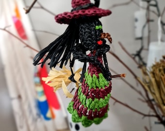 Crochet raffia witch decor