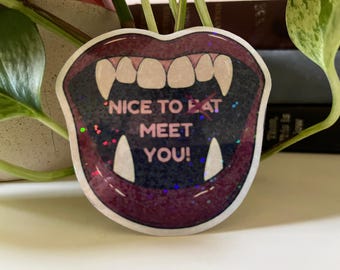 Adesivo "Piacere di conoscerti", adesivo in vinile con bocca da vampiro, adesivo olografico glitterato, decalcomania spettrale e carina, regalo gotico, adesivo di Halloween