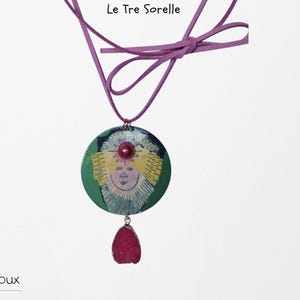 Collana semirigida creata con le carte dei tarocchi  'Carta Conta' (Agnese Meroni) -Bigiotteria artigianale.