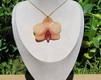 Peach orchid necklace|925 sterling silver chain|18k Gold plated chain|women&#39;s jewelry|Gift for her|Unique accessories|preserved orchid