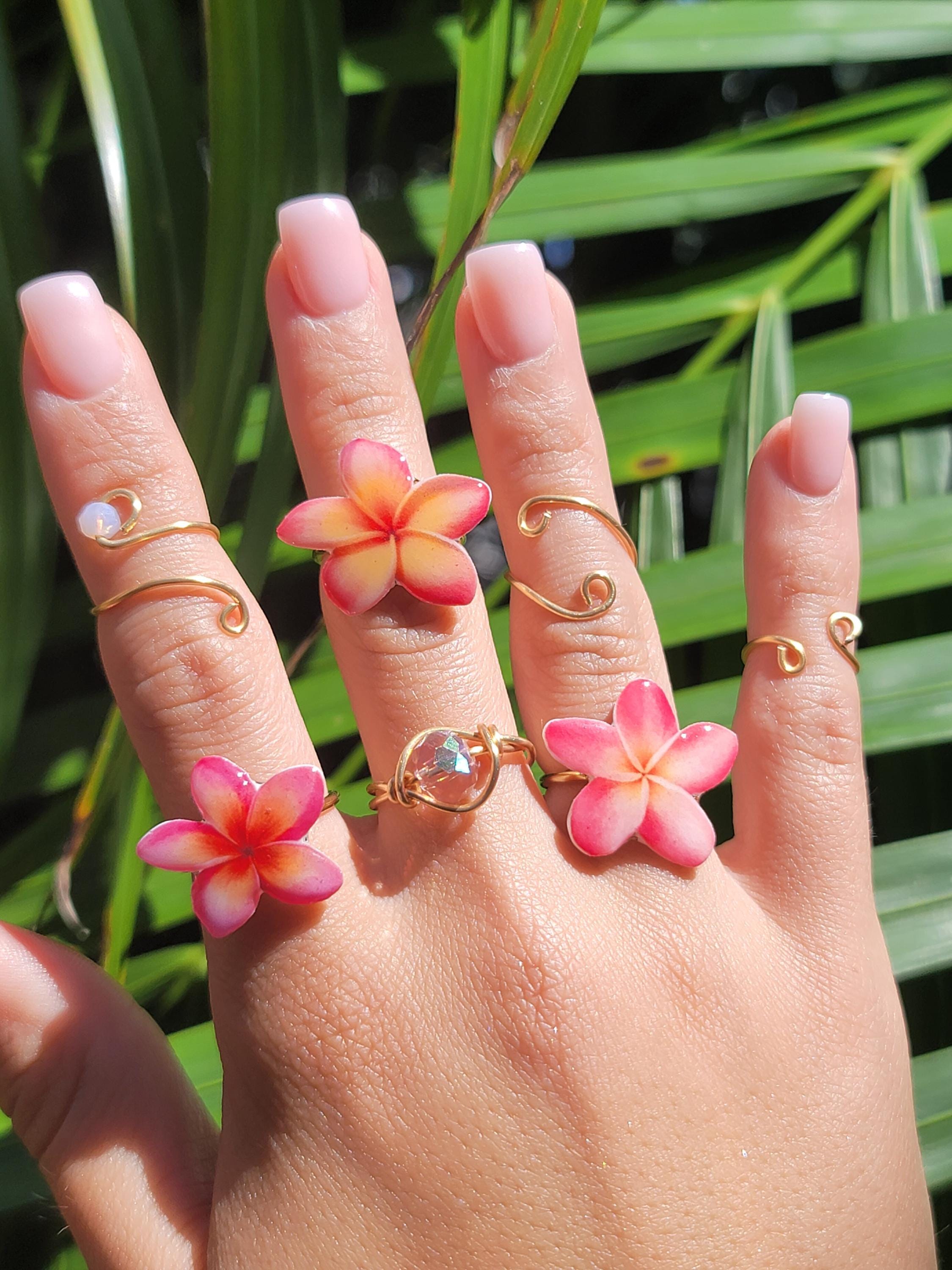 Plumeria charm adjustable rings| wire swirl rings| wire bead wrap|enchanted jewelry|stainless steel|Gold plated brass wire| fairycore|girly|