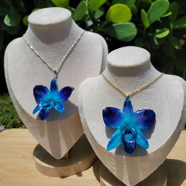 Blue-Purple orchid necklace|925 sterling silver chain|18k Gold plated chain|women's jewelry|Gift for her|Unique accessories|preserved orchid