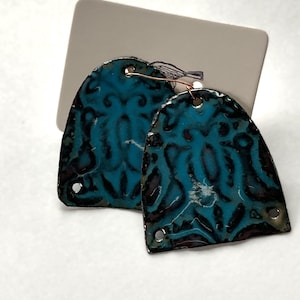 Rustic Enamel Flowers Lightweight Jewelry Findings Aqua Blue (18709)