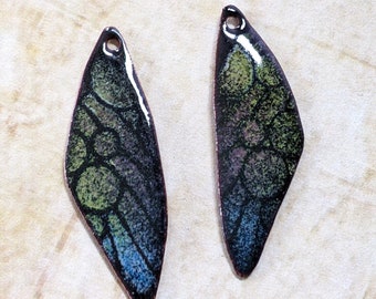 Enameled Jewelry Components Dusty Black Deco Wings Pair (16037)