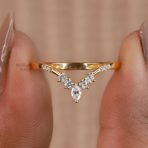 Art-Deco-Hochzeitsband gebogen Massiv 14K Gelbgold gebogener Ring für Frauen Chevron Stacking Band für Sie gebogenes Band Vintage