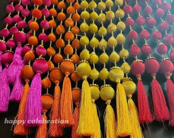 Ghirlande di nappe a sfera in tessuto fatte a mano per Mehndi e Haldi, decorazioni da appendere per matrimoni indiani/sfondo per feste/decorazioni per matrimoni musulmani, decorazioni Diwali Ganpati