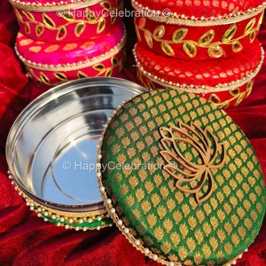 BULK Bevorzugungen | 250 und 500 Gramm Stahl Ladoo Box| Mithai Stahlbox | Desi Geschenkboxen | Indische Bevorzugungskästen | Laddoo Box|Süßigkeiten Box|Puja Geschenk
