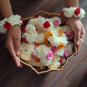 Rose Haldi/Mehndi Jasmine Wedding Gajra-Hair Accessory,Wrist Bracelet Scrunchie Mogra Floral Band Pakistani Weddings Nikah Bridesmaid Gift