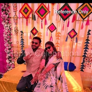 Cerf-volant en laine perlé suspendu avec cloches, toile de fond décorative de scène de mariage, décoration haldi/mehndi/sauget/dholki, décoration de temple et de jardin