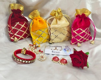 Combo Of 6 Item Wedding Favor Mehndi Favors Bridesmaid Return Gifts Sangeet Gifts Potli Bag Bangle Bindi Ring Floral Jewelry Giveaway Gift