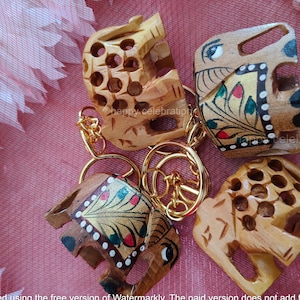 Carved Elephant Keychain / Wooden Elephant design Keychain / Unique Keyring for elephant lovers,Free Shipping
