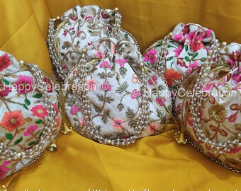 Off White Bulk Wedding&Festival Favour Potli bags Beautiful Floral Embroidery Traditionally Sangeet Gifts For Women Dholki Night Evening Bag