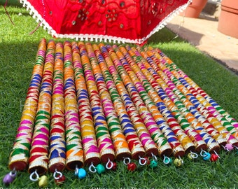 Navratri dandiya coppia bastoncini, coppia gujarati dandiya per la decorazione di nozze, bastoncini di legno colorati, spedizione gratuita