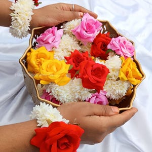 Rose Jasmine Wedding Gajra, Hair Accessories,Hand Gajra, Indian Wedding Floral Jewelry, Hair bun,Mayoon Jewelry