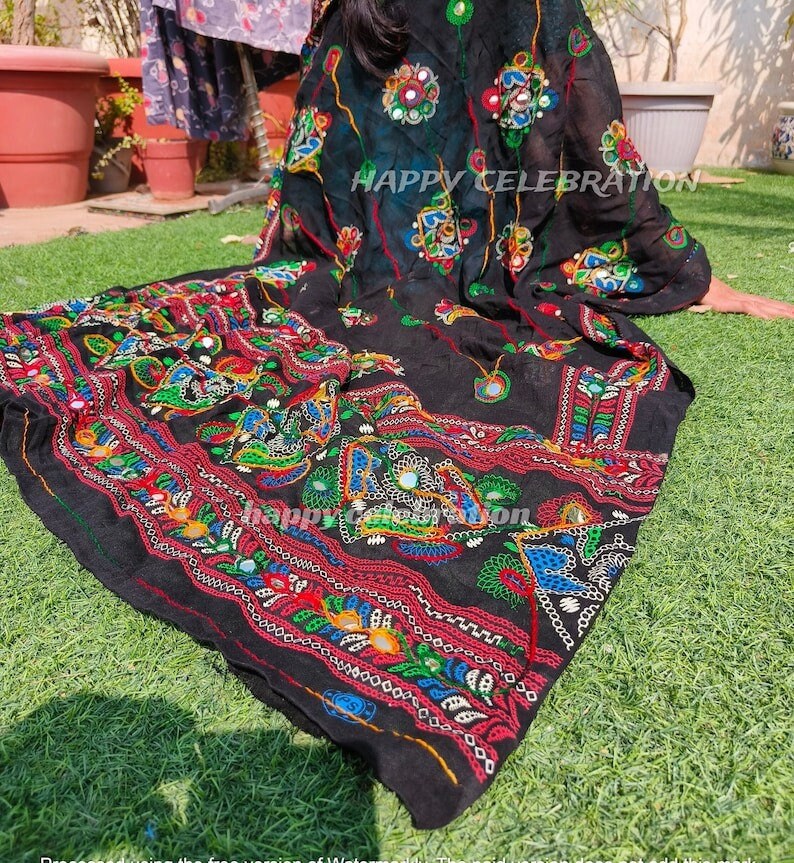 Phulkari Indian Traditional Festival Wear Cotton Dupatta with Handmade Mirror Work Embroidery - Perfect for Weddings and Special Occasions image 4