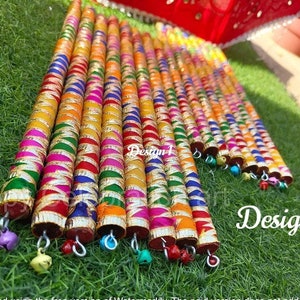 Lebendige Navratri Dandiya Sticks für Gujarati Volkstanz | Festliche Hochzeitsdeko | Kostenloser Versand
