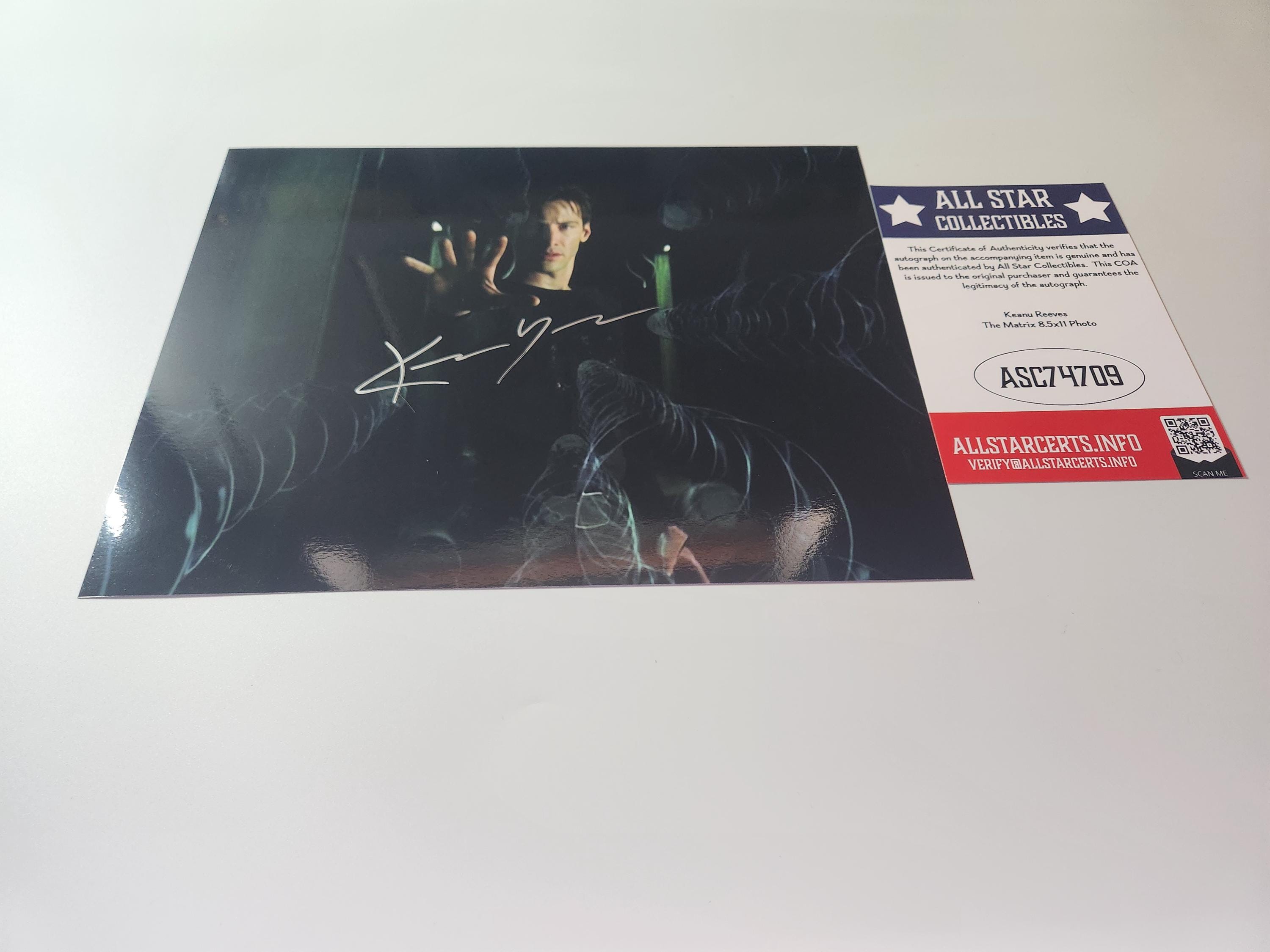 【大幅値下げ】故Whitney Houstonの直筆サイン 本物証明証のコピー付 大幅値下げ】故Whitney Houstonの直筆サイン 本物証明証のコピー付