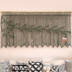 Handcrafted Macrame Bedroom Curtain with Leaf Patterns in Green