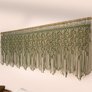 Cortina longa de macramê com folhas - Cortina verde-oliva com folhas cor café com leite - Cortinas rústicas boho - Decoração de parede